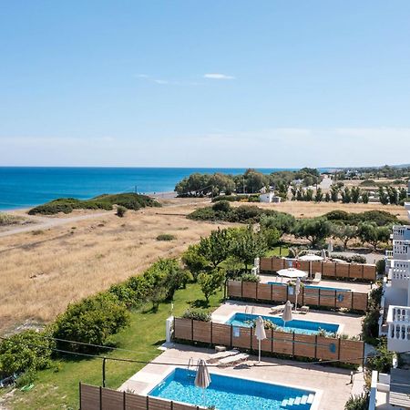 Rita Mare Seafront Villas Heated Pools ゲンナジー エクステリア 写真