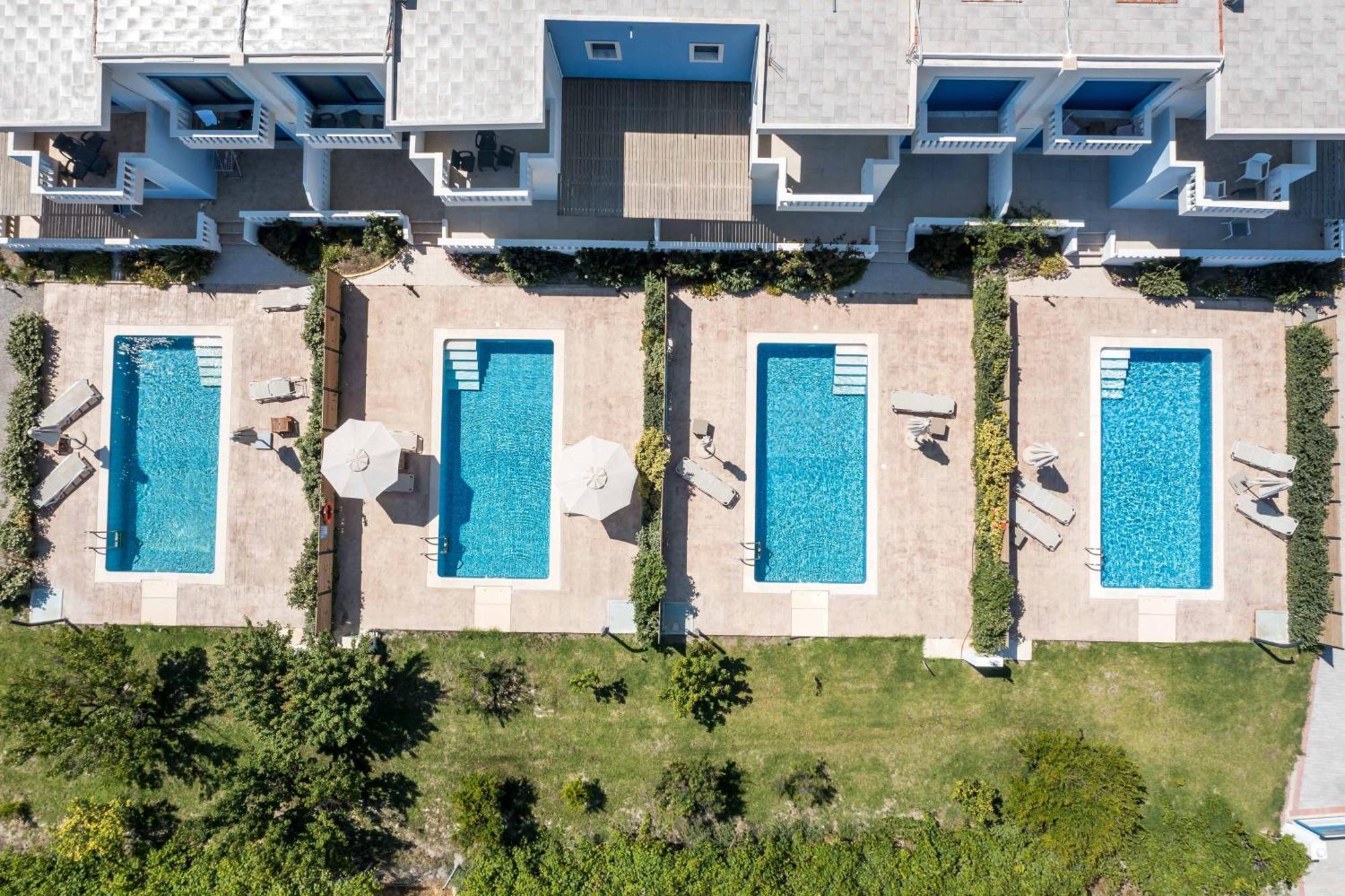 Rita Mare Seafront Villas Heated Pools ゲンナジー エクステリア 写真