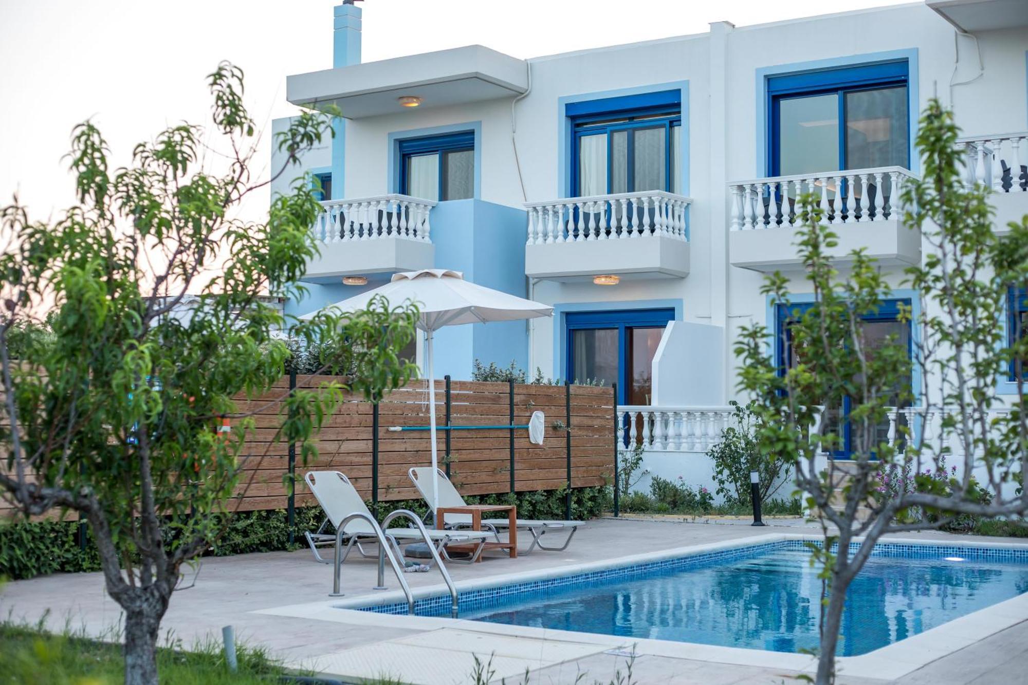 Rita Mare Seafront Villas Heated Pools ゲンナジー エクステリア 写真